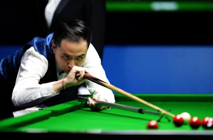 卫冕成功！斯诺克武汉公开赛：肖国栋10-9险胜加里-威尔逊夺2连冠